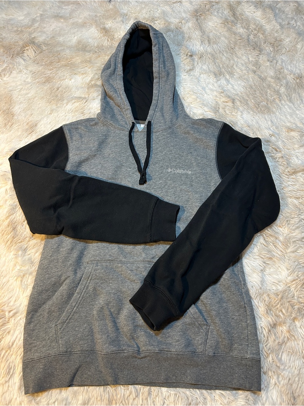 Columbia Two-Tone Gray and Black Hooded Pullover